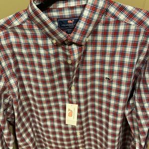 Men’s vineyard vines dress shirt. New